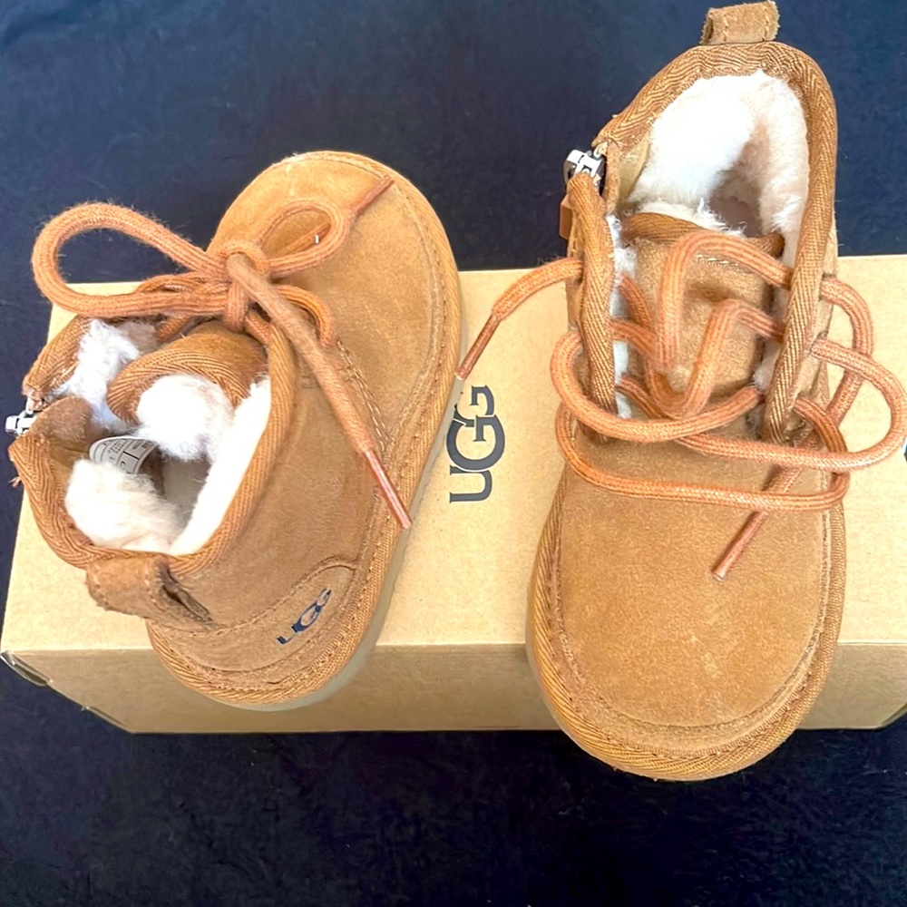 Toddler Chestnut Uggs